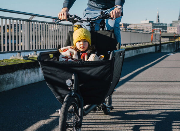 Muli_med_barn_liten Muli_med_barn_liten
